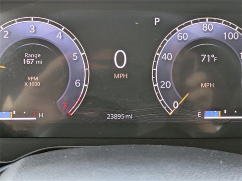 Used 2023 Jeep Grand Cherokee Laredo image 18