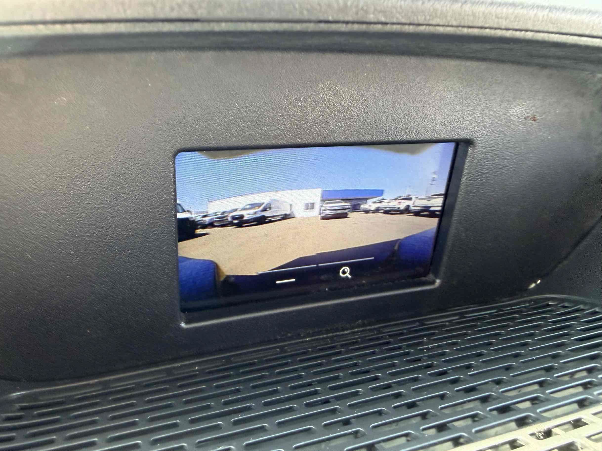 Used 2019 Ford Transit 350 138 DRW w/ Premium Package RWD image 18