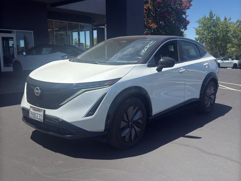 Certified 2023 Nissan Ariya FWD image 1