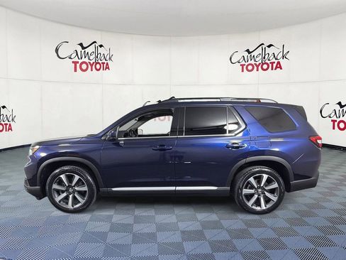 Used 2023 Honda Pilot Touring image 5