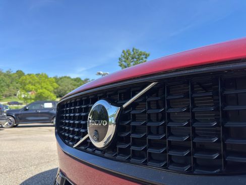 Used 2024 Volvo S60 B5 Plus AWD/4WD image 3
