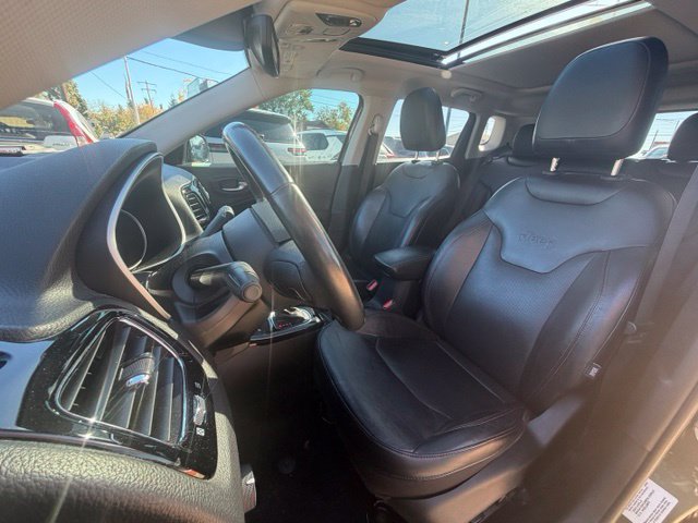 Used 2017 Jeep Compass Limited AWD/4WD image 10