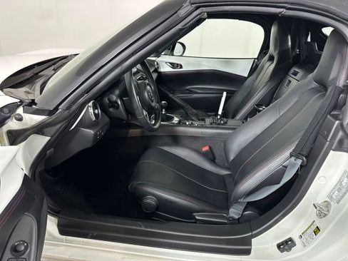 Used 2016 MAZDA MX-5 Miata Grand Touring image 11