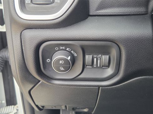 Used 2024 RAM 2500 Laramie w/ Safety Group image 21