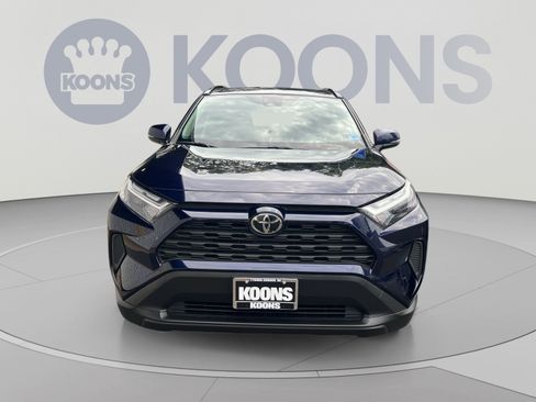 Used 2025 Toyota RAV4 XLE AWD/4WD image 8