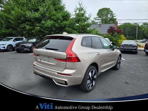 Used 2025 Volvo XC60 T8 Plus w/ Protection Package Premier image 8