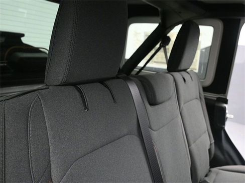 Used 2024 Jeep Wrangler Unlimited Rubicon w/ Technology Group image 21