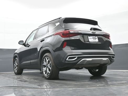 Used 2021 Kia Seltos EX image 38