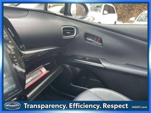Certified 2021 Toyota Prius Prime XLE image 31