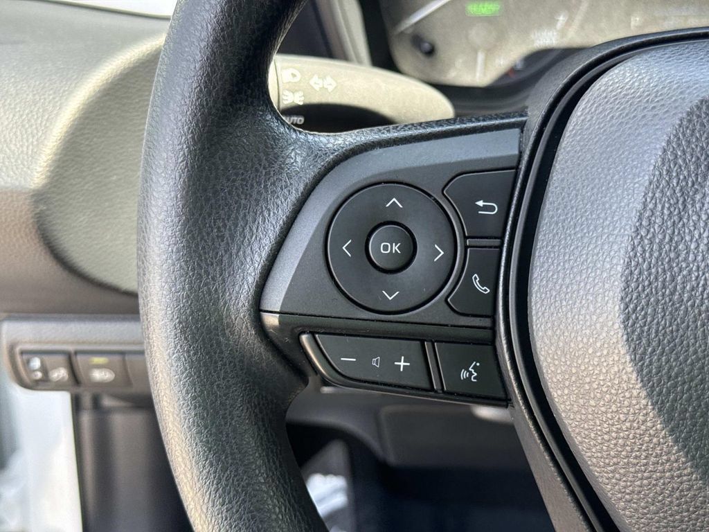 Used 2023 Toyota Corolla LE FWD image 37