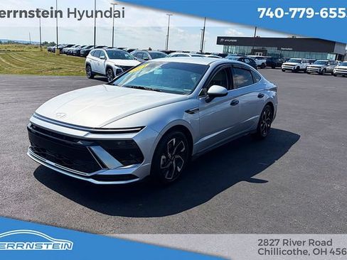Used 2024 Hyundai Sonata SEL AWD/4WD image 3