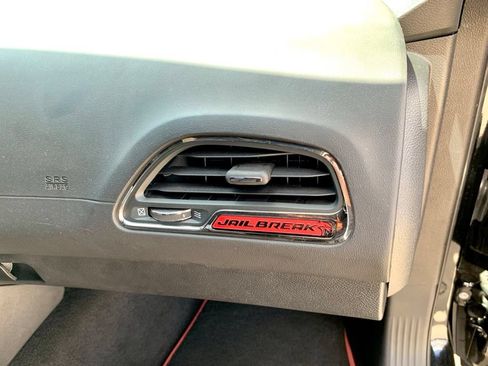 Used 2023 Dodge Challenger SRT Hellcat RWD image 28