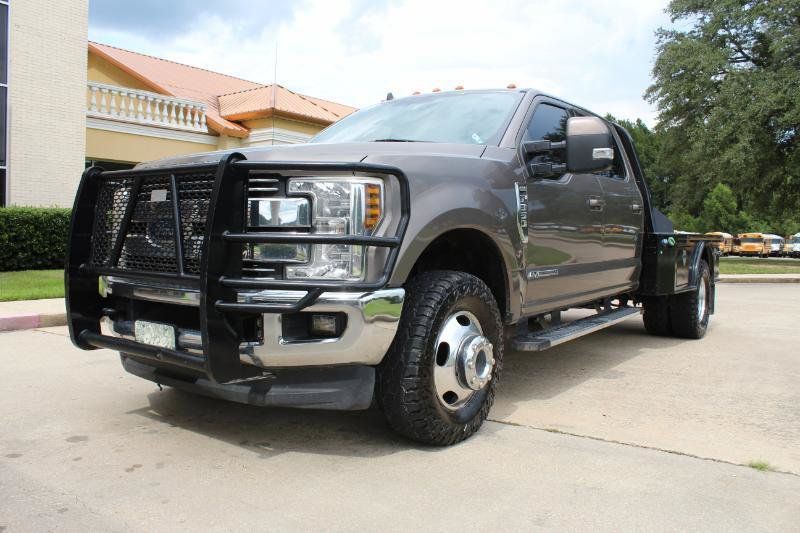 Used 2019 Ford F350 Lariat w/ Lariat Value Package AWD/4WD image 9