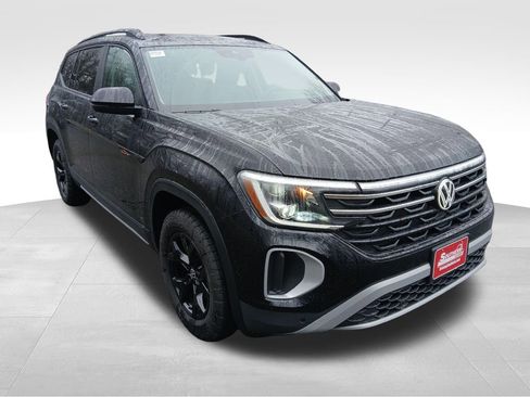 New 2026 Volkswagen Atlas Peak Edition AWD/4WD image 7