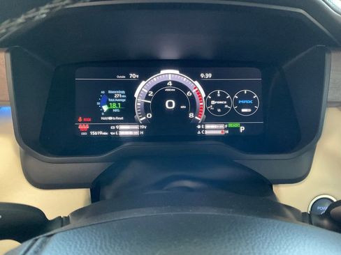Used 2024 Toyota Tundra Capstone AWD/4WD image 15