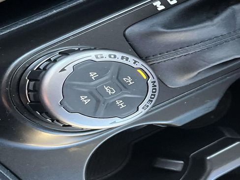 Used 2022 Ford Bronco Wildtrak image 32