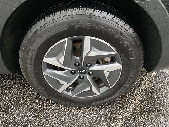 Used 2022 Kia Sorento S AWD/4WD image 10