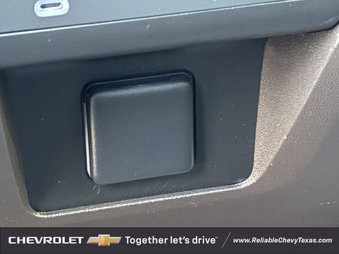 Used 2022 GMC Yukon SLT w/ SLT Premium Package image 38