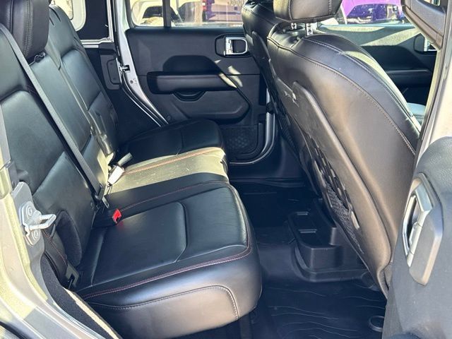 Used 2018 Jeep Wrangler Unlimited Rubicon AWD/4WD image 15