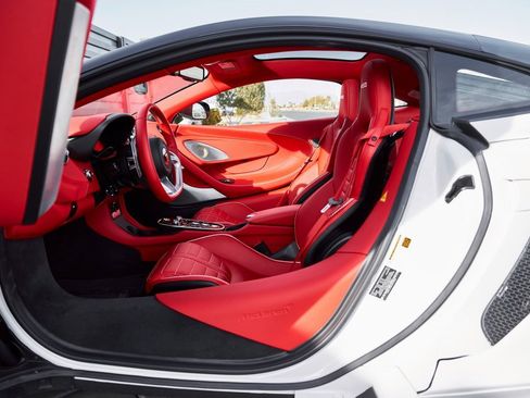 Used 2025 McLaren GTS image 35