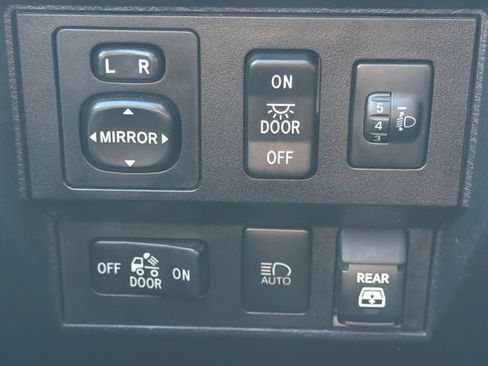 Used 2019 Toyota Tundra Limited w/ TRD Off Road Package AWD/4WD image 35