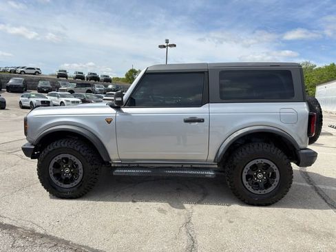 Used 2022 Ford Bronco Badlands AWD/4WD image 4