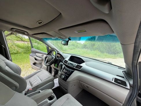 Used 2012 Honda Odyssey EX-L image 22