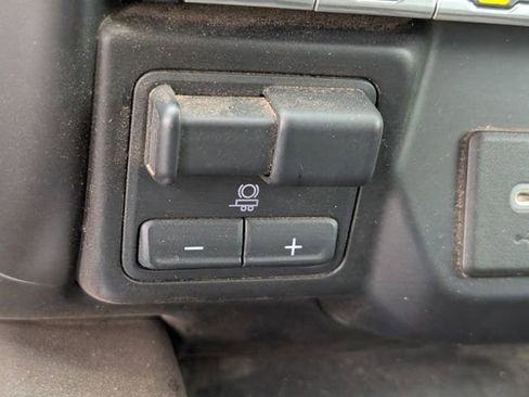 Used 2022 GMC Sierra 2500 Denali w/ Denali Ultimate Package image 18