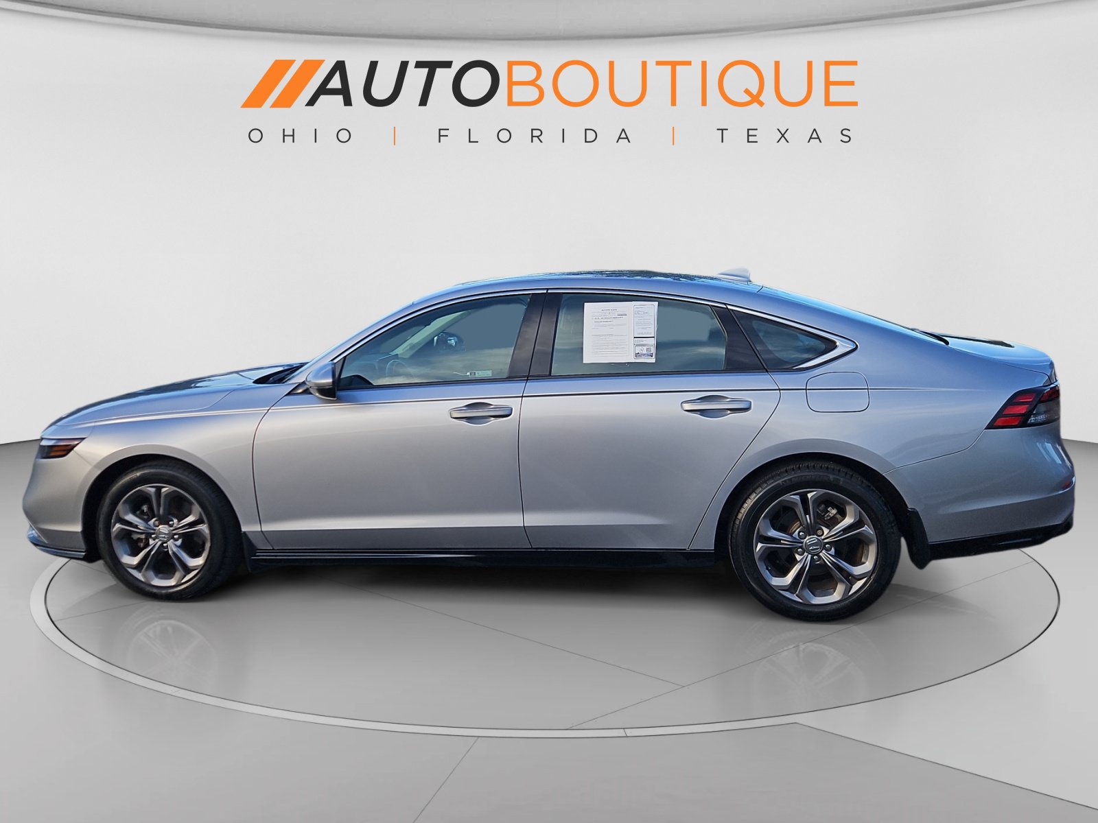 Used 2023 Honda Accord EX-L image 2