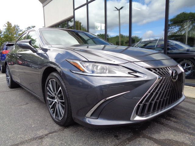 Used 2022 Lexus ES 350 w/ Premium Package FWD image 3