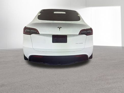 Used 2023 Tesla Model Y Long Range AWD/4WD image 5