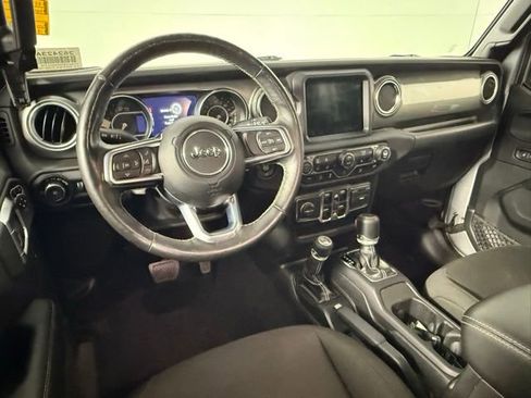 Used 2019 Jeep Wrangler Unlimited Sahara image 51
