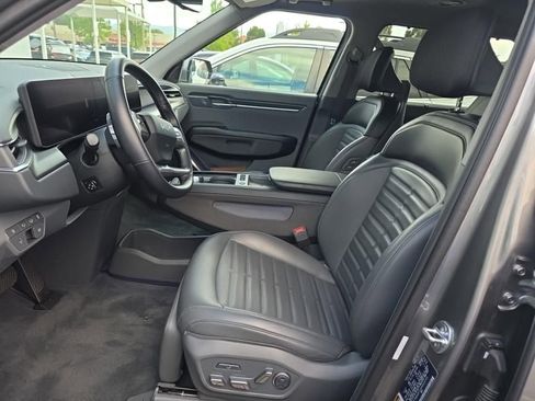 Certified 2024 Kia EV9 Land AWD/4WD image 11