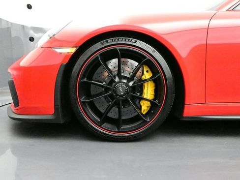 Certified 2018 Porsche 911 GT3 RWD image 6