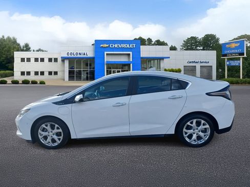 Used 2017 Chevrolet Volt Premier w/ Driver Confidence II Package image 6
