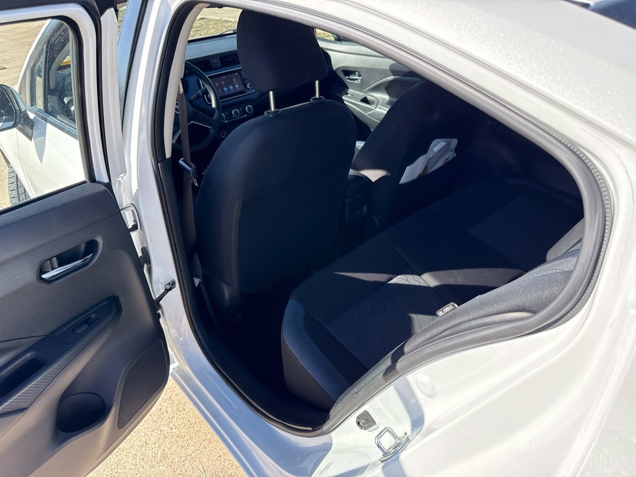 Used 2023 Nissan Versa SV FWD image 7