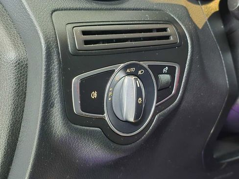 Certified 2020 Mercedes-Benz GLC 300 4MATIC image 25