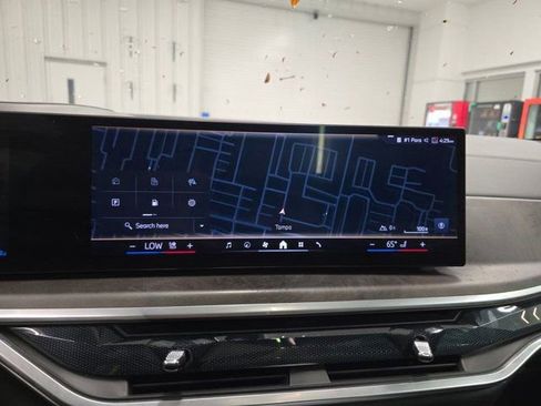Used 2025 BMW X5 xDrive40i AWD/4WD image 24