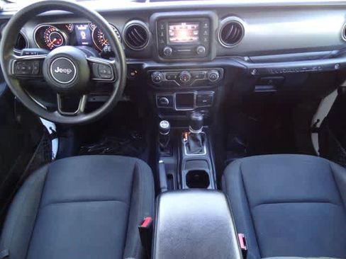 Used 2021 Jeep Wrangler Unlimited Sport AWD/4WD image 12