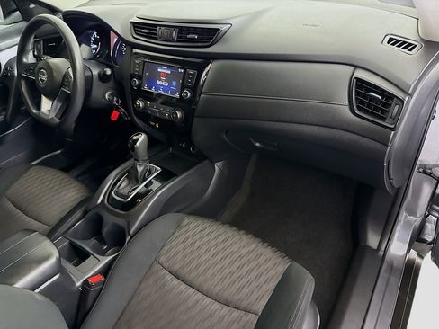 Used 2019 Nissan Rogue S FWD image 29