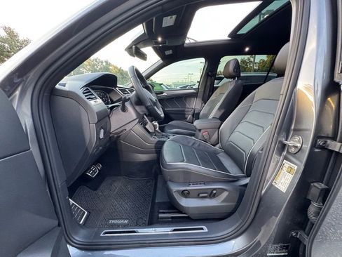 Used 2022 Volkswagen Tiguan SEL R-Line AWD/4WD image 18