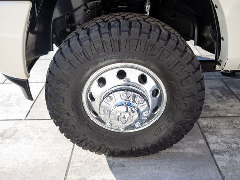 Used 2023 RAM 3500 Limited image 14