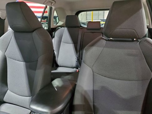 Used 2021 Toyota RAV4 LE image 36