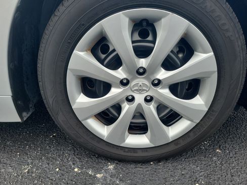 Certified 2025 Toyota Corolla LE FWD image 9