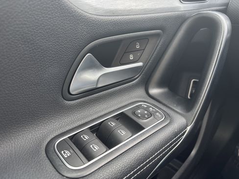 Used 2022 Mercedes-Benz A 220 4MATIC image 30