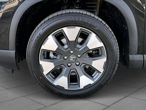 New 2026 Honda Pilot Touring image 11