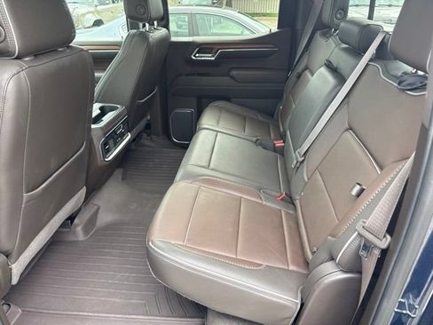 Used 2023 GMC Sierra 1500 Denali w/ Technology Package AWD/4WD image 15