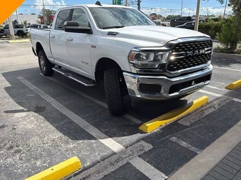Used 2022 RAM 2500 Big Horn AWD/4WD image 1