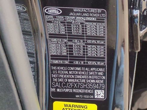 Used 2025 Land Rover Discovery Sport S image 37