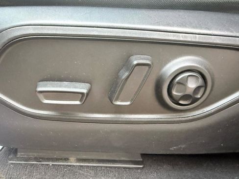 Used 2021 Jeep Grand Cherokee L Limited w/ Trailer Tow Group (B) image 11